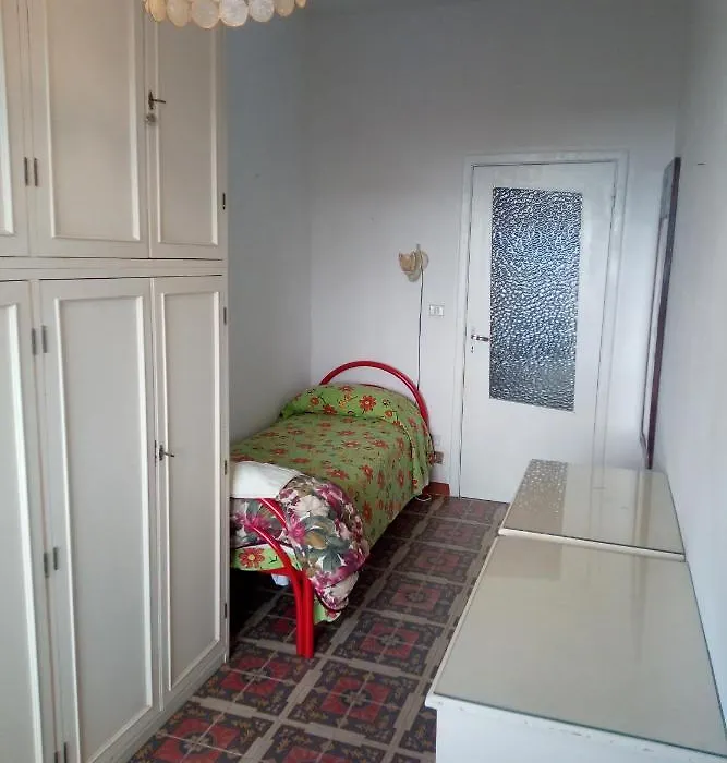 B&B 56 EURO a NOTTE-1